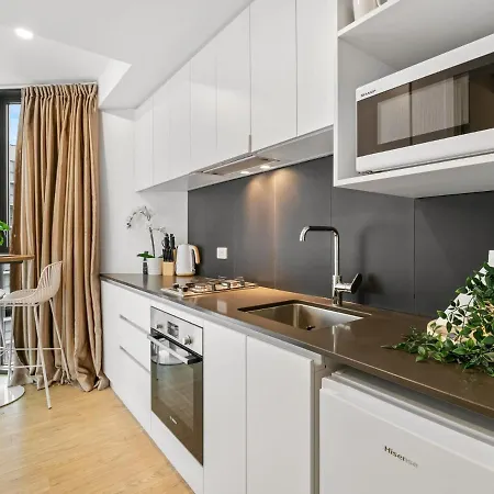 Brand-New Central Studio Apart With Views Brisbane Exterior photo